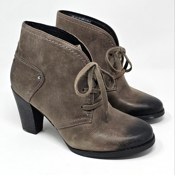 Clarks Artisan Gray Taupe Leather Alpine Lace Up Ankle Booties Womens Size 5.5 - Picture 1 of 11